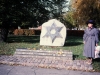 Guide Bella ? at Holocaust Memorial in Riga, Latvia 1989, co Frank Brodsky