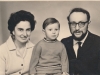 Dina, Lea and Vladimir Aks, co, Sverdlovsk (today Ekaterinburg),1971