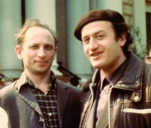 L-r: Vladimir Dashevskii and Ilia Essas near the Central Moscow sinagoge.