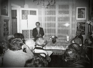 Александр Иоффе делает доклад на семинаре Лернера